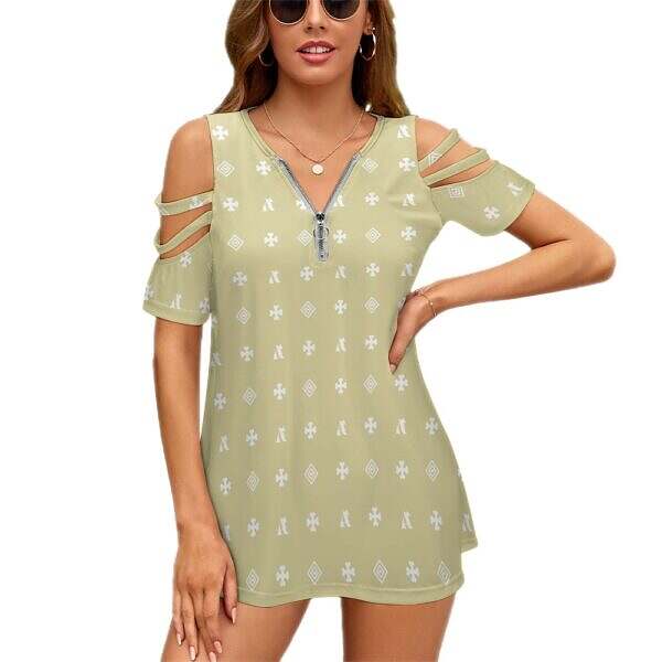 Shredded Shoulder Zip Top Front Display